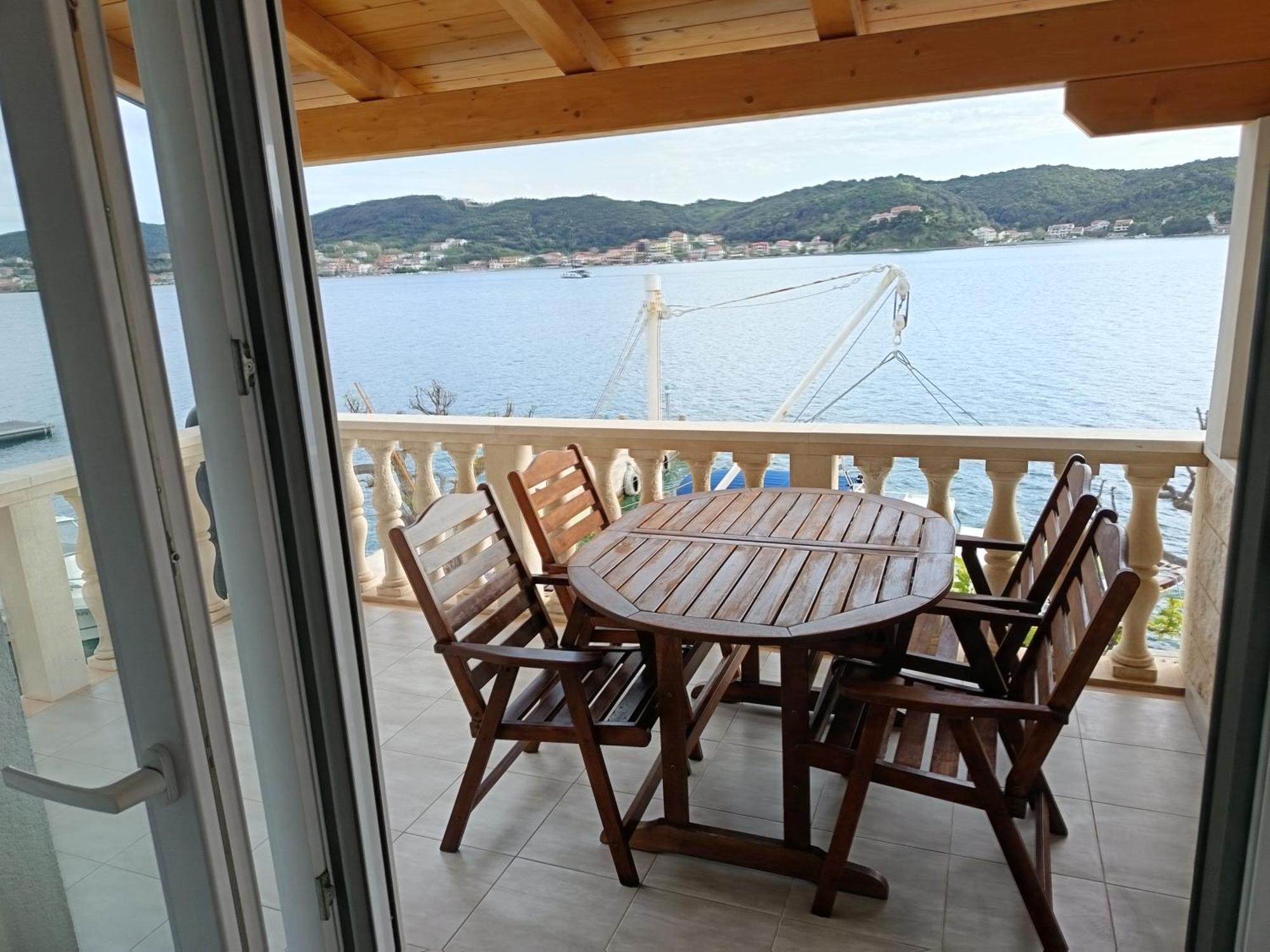 Apartmani Andela Kordic Supetarska Draga Exterior photo